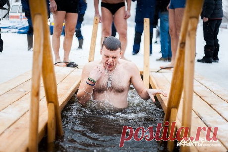 Как подготовить организм к купанию на Крещение? ​АиФ.ru отвечает на популярные вопросы читателей.