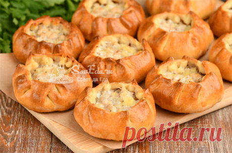 В обычное пельменное тесто добавляю разрыхлитель и пеку быстрые вкусные пирожки (начинка может быть любая) | Совет да Еда | Дзен