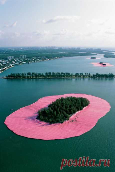 Christo and Jeanne-Claude Surrounded Islands, Biscayne Bay, Greater Miami, Florida, 1980-83.