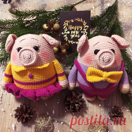 PDF Мини-пиги Даша и Аркаша. FREE amigurumi crochet pattern. Бесплатный мастер-класс, схема и описание для вязания амигуруми крючком. Вяжем игрушки своими руками! Свинка, поросенок, pig, piglet, piggy, свинья, поросёнок, schwein, porco. #амигуруми #amigurumi #amigurumidoll #amigurumipattern #freepattern #freecrochetpatterns #crochetpattern #crochetdoll #crochettutorial #patternsforcrochet #вязание #вязаниекрючком #handmadedoll #рукоделие #ручнаяработа #pattern #tutorial #häkeln #amigurumis