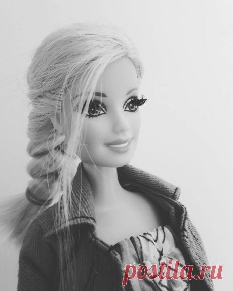 Публикация Barbie 💜 в Instagram • Апр 2 2017 в 11:10 UTC 18 отметок «Нравится», 2 комментариев — Barbie 💜 (@barbie_mgk) в Instagram: «#sunday #photo #fotografia #barbie»