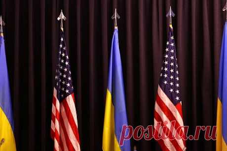 США обвинили в затягивании конфликта на Украине. Финансовая олигархия США затягивает конфликт на Украине. С таким мнением выступил Эдвард Карольчук. Он обвинил США в затягивании конфликта на Украине и подчеркнул, что переговоры по любому решению кризиса приведут к завершению хороших сделок и выкачивания государственного бюджета финансовым капитал