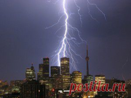 ЧТО ДЕЛАТЬ ВО ВРЕМЯ ГРОЗЫ, ЧТОБЫ НЕ УДАРИЛА МОЛНИЯ...