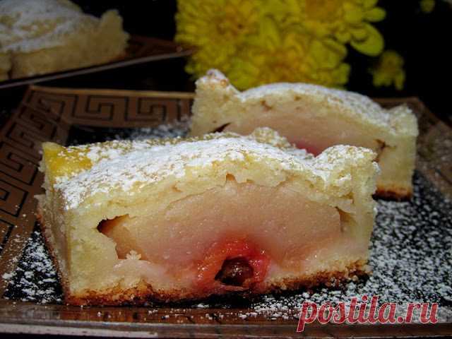 Творожный пирог с яблоками