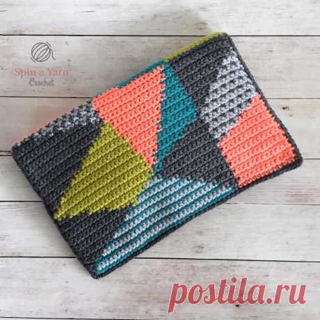 Geometric Clutch Free Crochet Pattern • Spin a Yarn Crochet