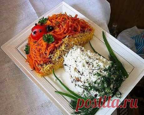 САЛАТ &quot;ГРИБ&quot; ЗАТМИТ ДАЖЕ ВСЕМИ ЛЮБИМЫЙ &quot;ОЛИВЬЕ&quot; 
Вкусен, нежен, сочен. 
Готовится быстро, съедается моментально, гостей приводит в восторг. 
Для приготовления возьмем