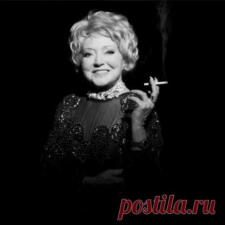 Людмила Касаткина, 15 мая, 1925
• 22 февраля 2012