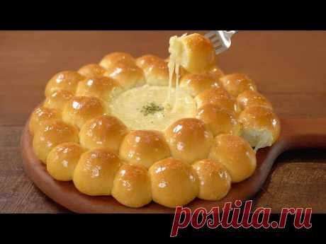 갈릭치즈에 퐁듀처럼 찍어 먹는 폭신한 우유빵 만들기 :: 브리치즈 밀크번 :: Milk Bun with Garlic Cheese Dip - YouTube