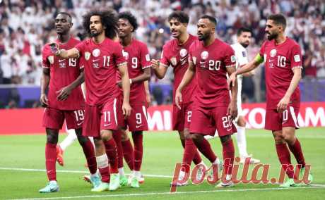 Сборная Катара обыграла Иорданию в финале Кубка Азии, забив три пенальти. Встреча завершилась со счетом 3:1. Хет-трик с пенальти сделал Акрам Афиф, который стал лучшим бомбардиром турнира. Катар защитил титул чемпиона Азии, который завоевал в 2019 году