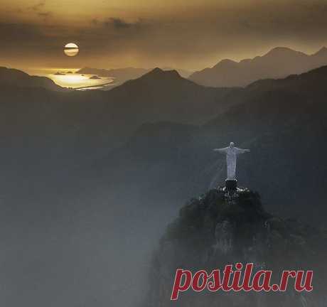 Савелий: Приглашаю ВАС прогуляться по ПАРИЖУ!!!!!!! https://www.gillesvidal.com/blogpano/paris.htm
Жизни цени золотые мгновенья,
Каждой минутой её дорожи,
В замыслах пусть помогает везение,
Курс на успех и удачу держи.
Двигайся смело к назначенной цели,
К дальним своим горизонтам стремись,
Чтобы мечты воплотиться сумели,
Чтобы любые желанья сбылись!