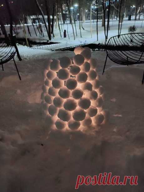Люмилюхтю (фонарь из снежков) своими руками Diy. Как создать «шведский фонарь' из снежков. Эта зимняя забава часто встречается в шведских книгах, например в „Механическом деде Морозе“ из  приключений котёнка Финдуса и старикаЧитать дальше