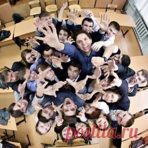 Позы для фотосессии выпускного класса | Идеи для фотосессий | Постила