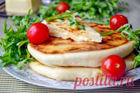 Хачапури с творогом и сыром на сковороде рецепт с фото пошагово - 1000.menu