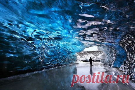 Сапфировые стены ледяной пещеры Skaftafell - одна из достопримечательностей Исландии - Другой мир