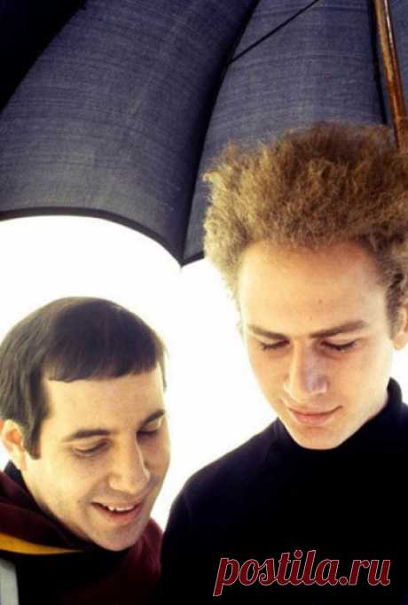 Paul Simon & Art Garfunkel, by Guy Webster - t3225 | TiPiTi.info