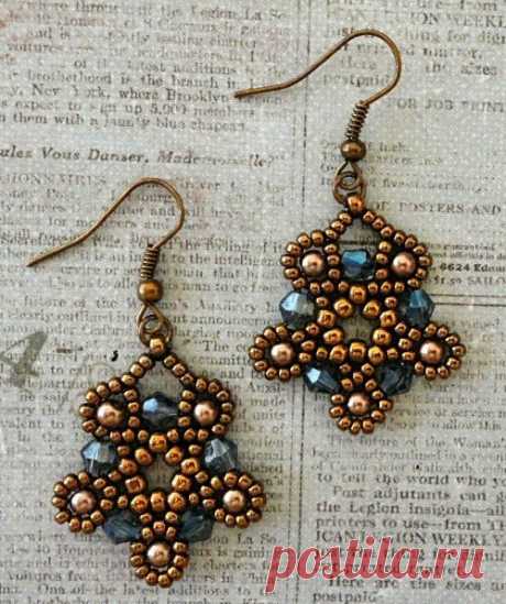 (11) Cheryl Hofe приколол(а) это к доске Beaded Earrings