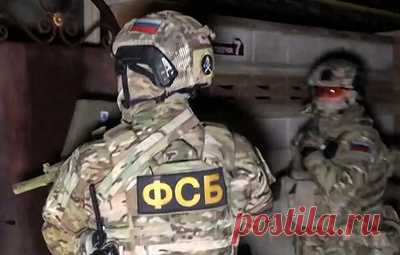 В Крыму арестовали еще трех участников ячейки "Хизб ут-Тахрир". Они будут находиться под стражей два месяца