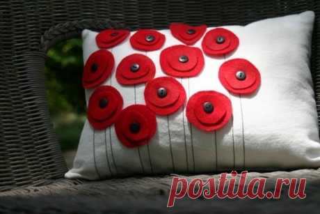 (92) The Original...Poppy Fields Pillow