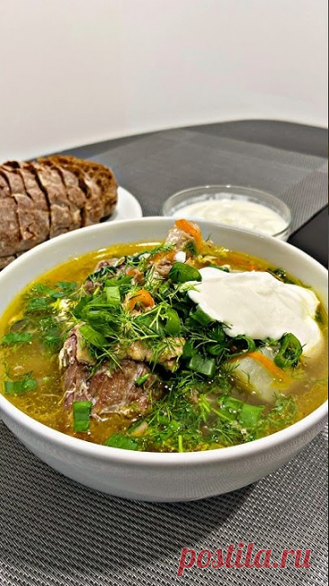 NETTLE soup / Суп из КРАПИВЫIngredients:beef - 1 kg;salted duck drumstick - 2 pcs;water - 3 liters;onion - 3 pieces;carrots - 1 piece;potatoes - 2 pieces;bay...