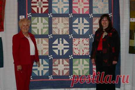 Birthday Wishes Quilt | My Mom and I in front of Birthday Wi… | Flickr