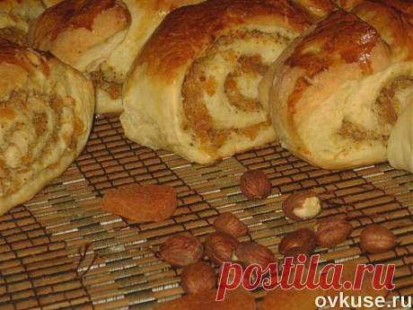 РУЛЕТИКИ С КУРАГОЙ И ОРЕХАМИ -