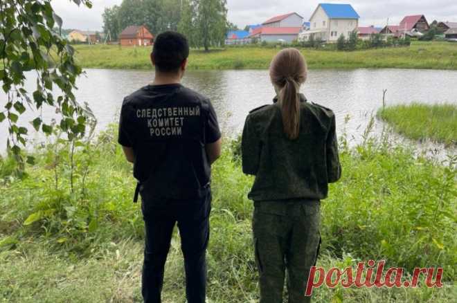 Пропавшего в Кемерово 6-летнего мальчика нашли мертвым в водоеме. На месте происшествия работают следователи.