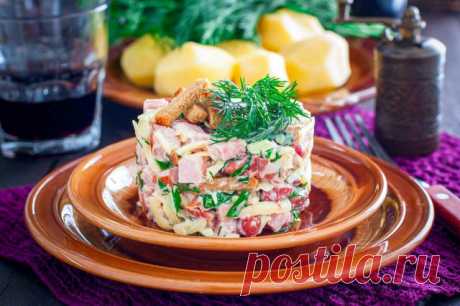 Салат с ветчиной и фасолью, сыром и сухариками рецепт фото пошагово и видео - 1000.menu