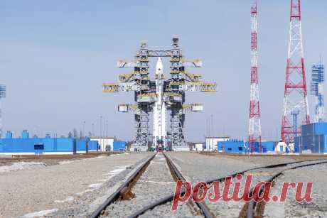 Глава Роскосмоса объяснил причину отмены первого пуска ракеты «Ангара-А5». Повторная попытка пуска ракеты с Восточного назначена на 10 апреля.