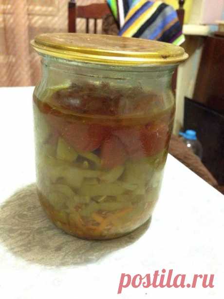 Слоеный салат из огурцов, помидоров, моркови и лука на зиму. Подробный рецепт заготовки
