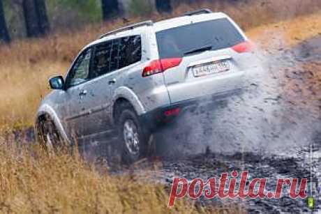 Закаленный грязью: месим глину на обновленном Mitsubishi Pajero Sport (тест-драйв)