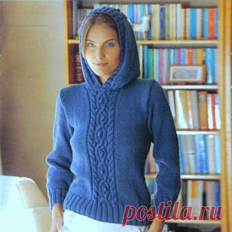 Кофта вязанная спицами с капюшоном