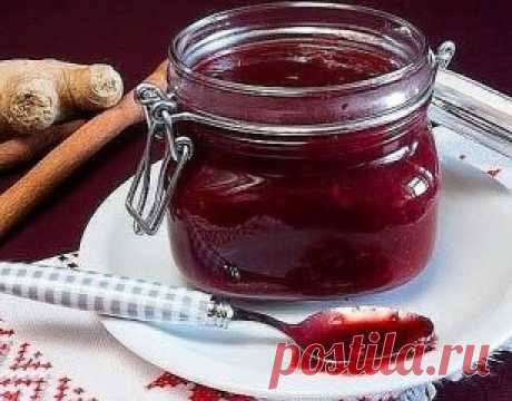 Аджика из слив
Аджика из слив получается необычная, очень интересная на вкус, ароматная. Может быть это даже соус. С мясом - просто сказка. 
Продукты:
Сливы - 2 кг
Чеснок - 200 г
Сахар - 200 г
Красный острый перец - 3-4 шт.
Томатная паста - 2 ст. ложки
Соль - 2 ст. ложки
Вымыть банки с содой. Стерилизовать любым способом банки и крышки.
Приготовление:
Сливу хорошо промыть.
Очистить сливу от косточек.
Горький перец помыть, отрезать хвостики. (Количеством острого перца можно...