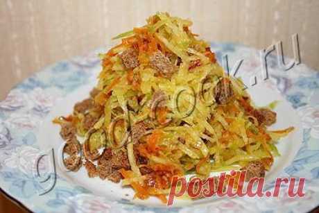 Хорошая кухня - салат из редьки с овощной зажаркой и сухариками. Кулинарная книга рецептов. Салаты, выпечка.