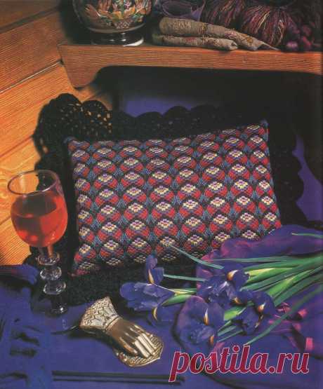 View image: 136 Joyce Petschek Beautiful bargello (1997)