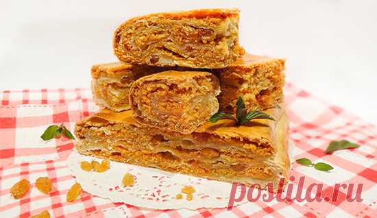 Катлама – татарский пирог с кортом (Tatar Cake with Red Dry Cottage Cheese)