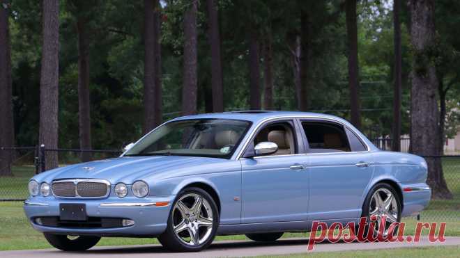 2007 Jaguar XJ8 | T111 / Даллас 2017 / аукционы Mecum 2007 Jaguar XJ8 представлен как Lot T111 в Далласе, Техас