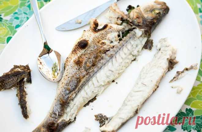 Как всего буквально за 30 секунд избавить жареную (вареную) рыбу от всех до единой косточки | Отчаянная домохозяйка | Пульс Mail.ru
