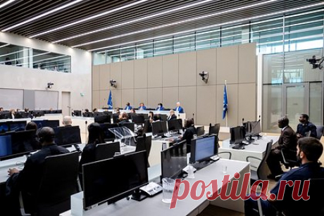 Стало известно о планах суда в Гааге открыть дела против России из-за Украины. Международный уголовный суд (МУС) в Гааге планирует открыть против России два уголовных дела по обвинению в совершении военных преступлений на Украине. Эти дела представляют собой первые международные обвинения, выдвинутые с начала конфликта. Они возбуждены спустя месяцы работы следственных групп.