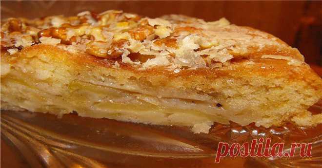 Вкус пирожного в обычном яблочном пироге – это возможно! Благодаря нашему рецепту пирог с яблоками заиграет новыми вкусовыми качествами!