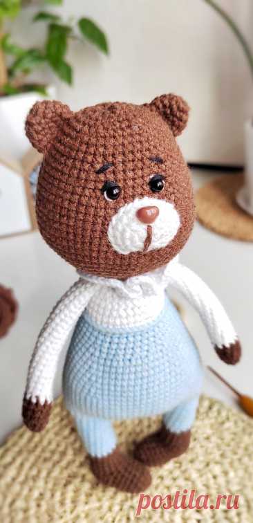 PDF Мишка Банни крючком. FREE crochet pattern; Аmigurumi animal patterns. Амигуруми схемы и описания на русском. Вязаные игрушки и поделки своими руками #amimore - медведь, медвежонок, мишка.