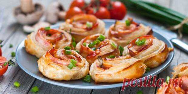 Выпечка из слоёного теста: 20 простых и вкусных рецептов - Будет вкусно - 8 мая - 43961378769 - Медиаплатформа МирТесен Пироги, пирожки, крендельки и даже пончики… Лайфхакер составил новую подборку аппетитной выпечки из слоёного теста, с приготовлением которой справится каждый. Пирог-косичка aspicyperspective-com Ингредиенты: 500 г слоёного теста; 3 столовые ложки сахара; 1 чайная ложка корицы; 1 яйцо. Приготовление - 8 мая - 43961378769 - Медиаплатформа МирТесен