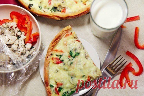 Киш с курицей и шпинатом