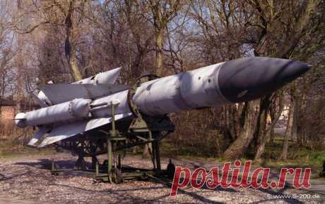 Зенитная управляемая ракета 5В21 на транспортно-заряжающей машина 5Т83 © МКБ &quot;Факел&quot;