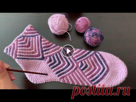 Tunisian crochet Socks // Носочки в стиле пэчворк тунисским крючком. Обзор и анонс платного МК. Pattern (English version): Мастер-класс (русский язык) Raverly: Мой Instagram: Raverly: Telegram: Etsy: Технические подробности:...