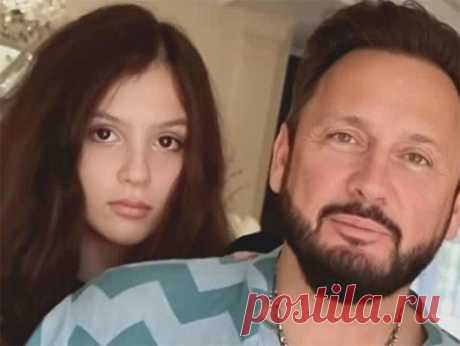17 августа - особый день для семьи известного певца Стаса Михайлова и его жены Инны. В этот день супруги отмечают день рождения своей старшей дочери Иванны.