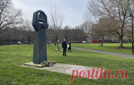 В Лондоне прошла памятная церемония по случаю годовщины снятия блокады Ленинграда. Посол РФ в Великобритании Андрей Келин отметил, что такие церемонии также пройдут в Манчестере
