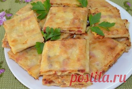 Жареный лаваш с колбасой и сыром.