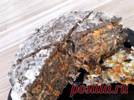 Печеночный торт из говяжьей печени с овощами