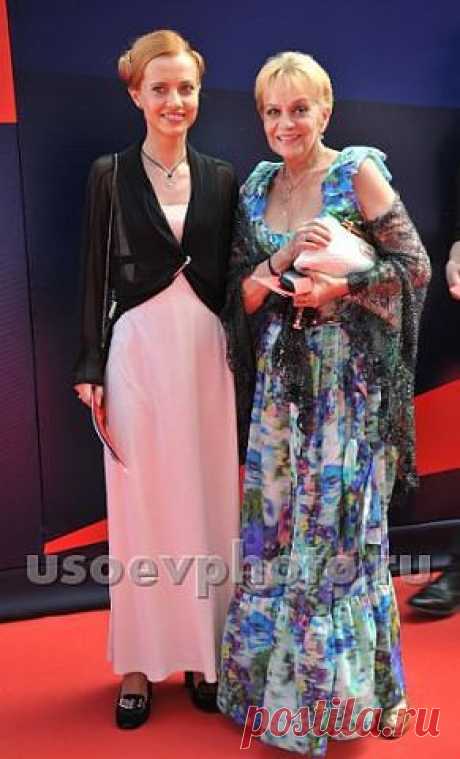 Актриса Ирина Шевчук с дочерью Александрой