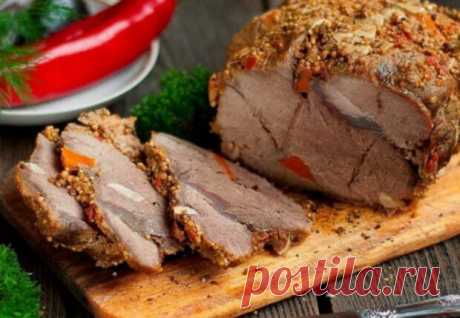 (10) Заменили колбасу бужениной в пакете: готово за 90 минут - Steak Lovers
                                             - 20 ноября
                                             - 43717490465 - Медиаплатформа МирТесен Вместо любой магазинной колбасы, традиционно богатой нитритами и прочими добавками, лучше сделаем вкуснейшую буженину в пакете. Отварим со специями и чесноком, охладим и будем подавать на стол как нарезку. На 700 граммов свинины берем чайную ложку черного пер...
